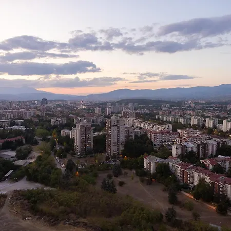 26th Floor 1br Apt, Pool & Spa, Gym, Free Parking *