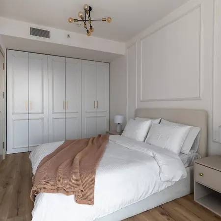 26th Floor 1br Apt, Pool & Spa, Gym, Free Parking 公寓 斯科普里