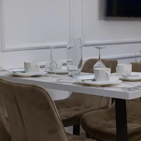 26th Floor 1br Apt, Pool & Spa, Gym, Free Parking