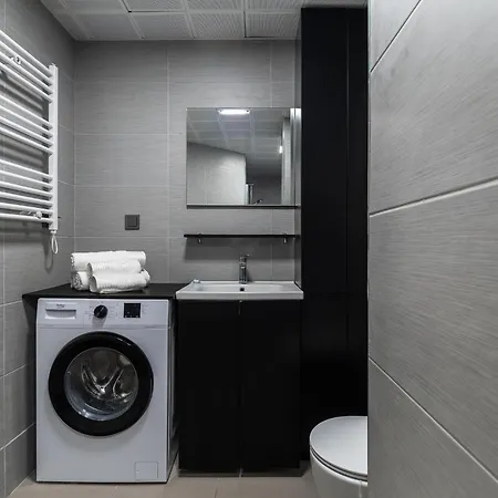 26th Floor 1br Apt, Pool & Spa, Gym, Free Parking 斯科普里