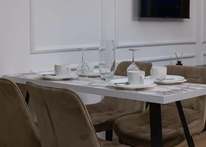 26th Floor 1br Apt, Pool & Spa, Gym, Free Parking