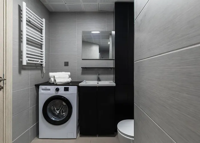 26th Floor 1br Apt, Pool & Spa, Gym, Free Parking Skopje